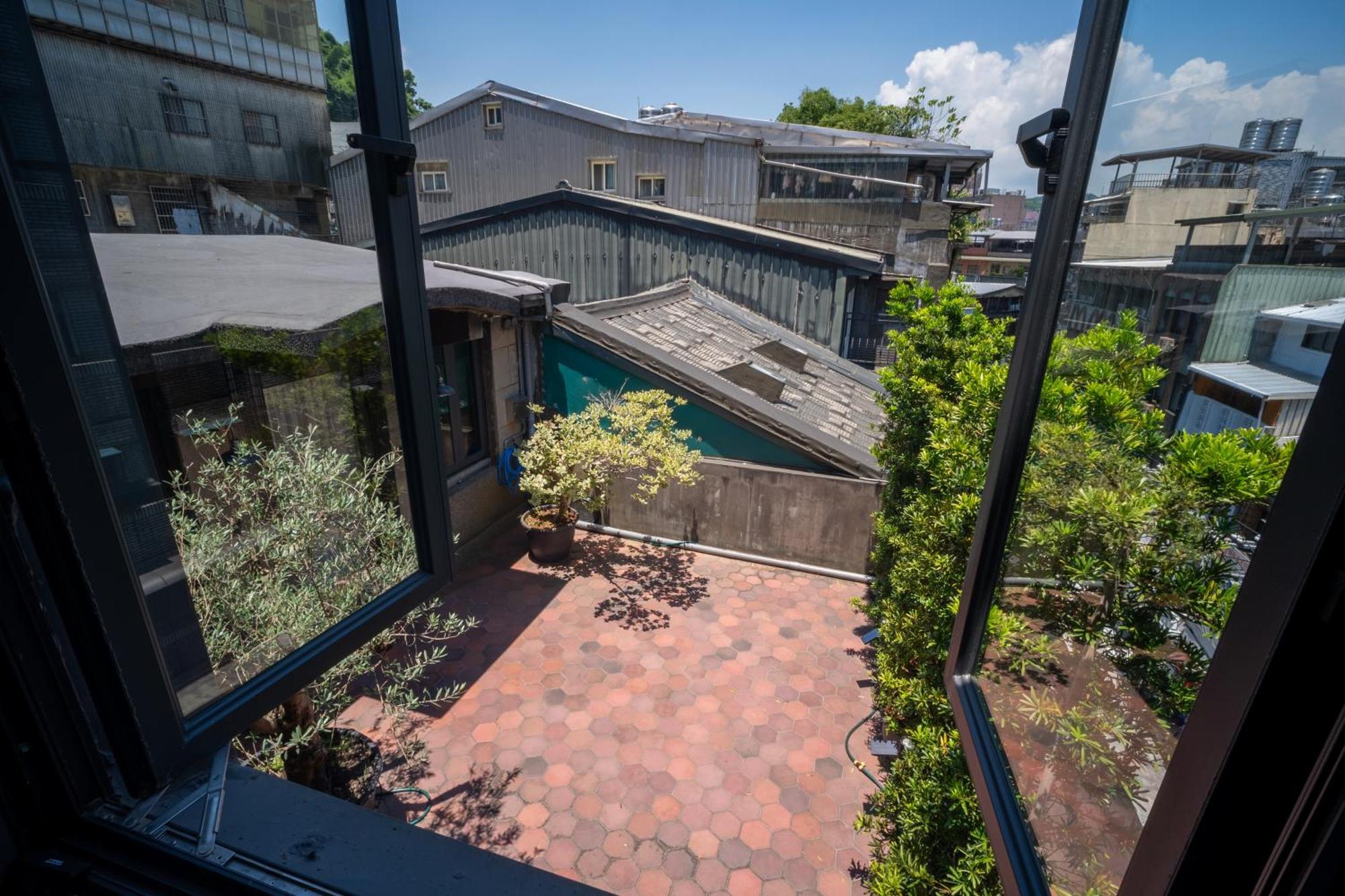Apartmán Enzo House Ťi-lung Exteriér fotografie